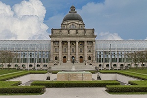 Regeringsbyggnad i München. 
